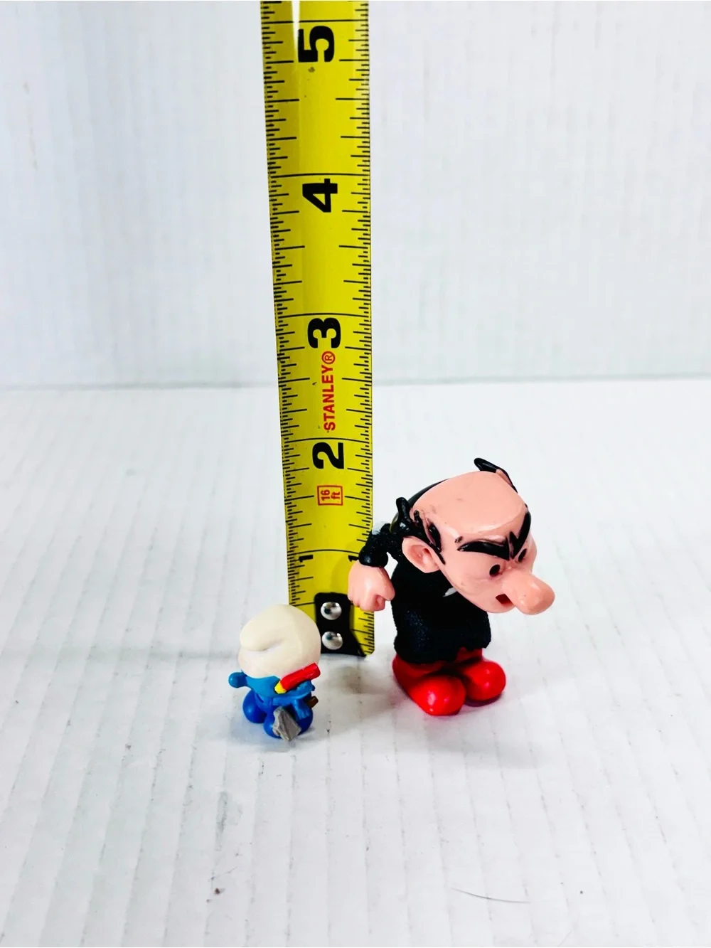 Micro Village Smurfs Gargamel Castle, Windmill & Beach Playset, With 6 Figures
